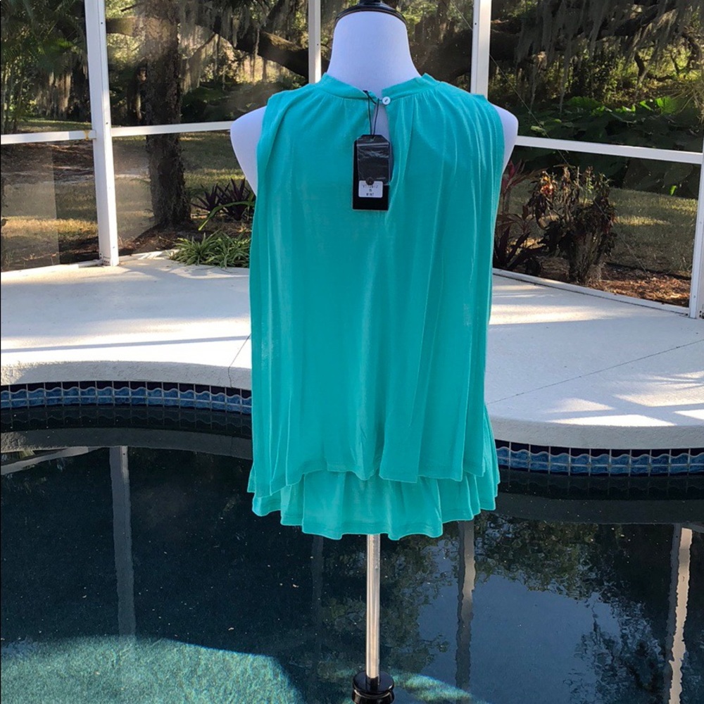 LAST ONE SMALL Gorgeous mint double layer top. - Picture 3 of 4